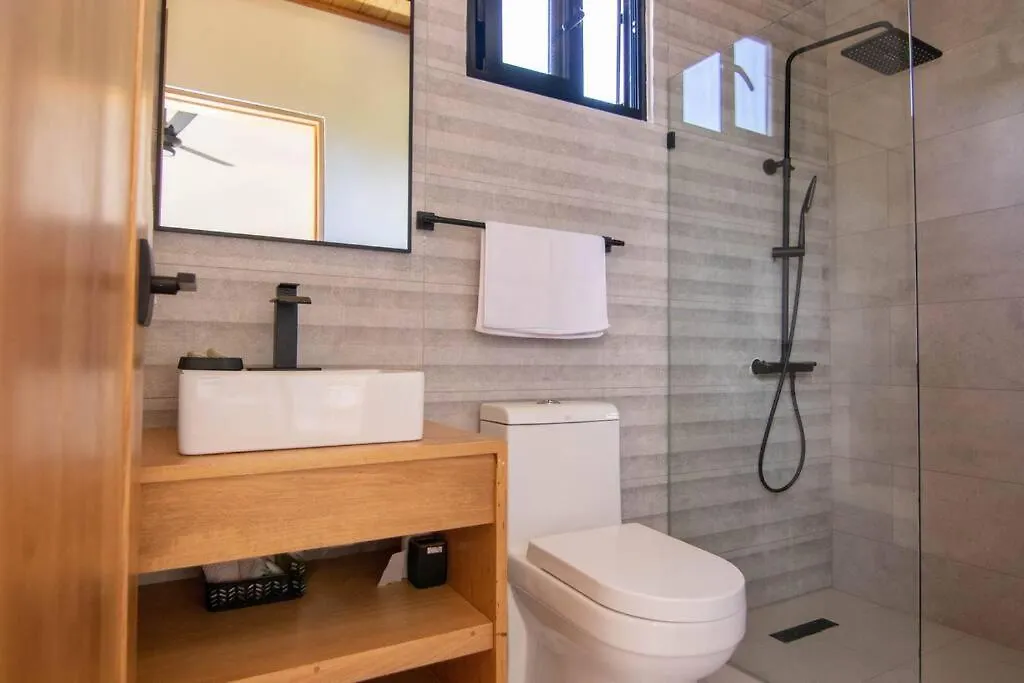 Casita Bower Villa Inoa